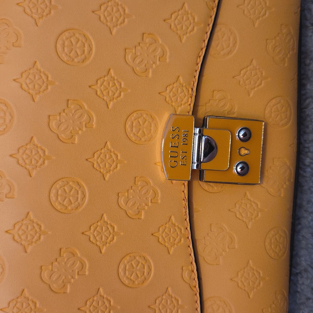 Guess Mustard Yellow Shoulder Bag with Chain Strap - Picture 4 of 6